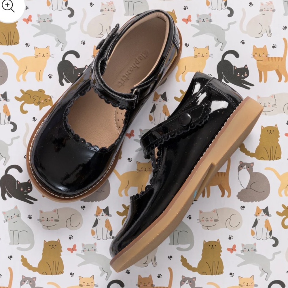 ELEPHANTITO
Mary Jane Patent Black